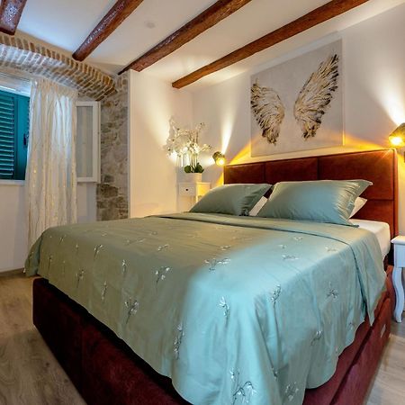 Bernard Deluxe Renovated Peaceful Old Town Gem Daire Split Dış mekan fotoğraf