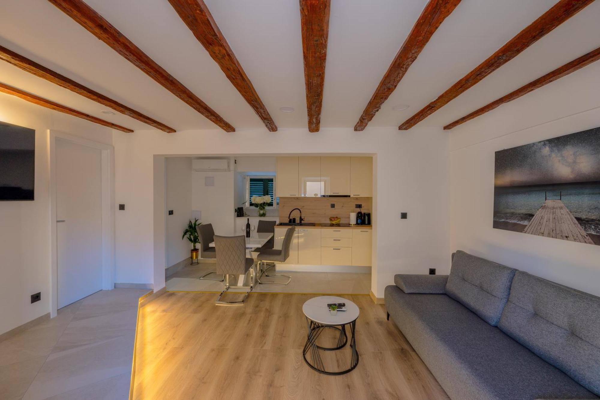 Bernard Deluxe Renovated Peaceful Old Town Gem Daire Split Dış mekan fotoğraf