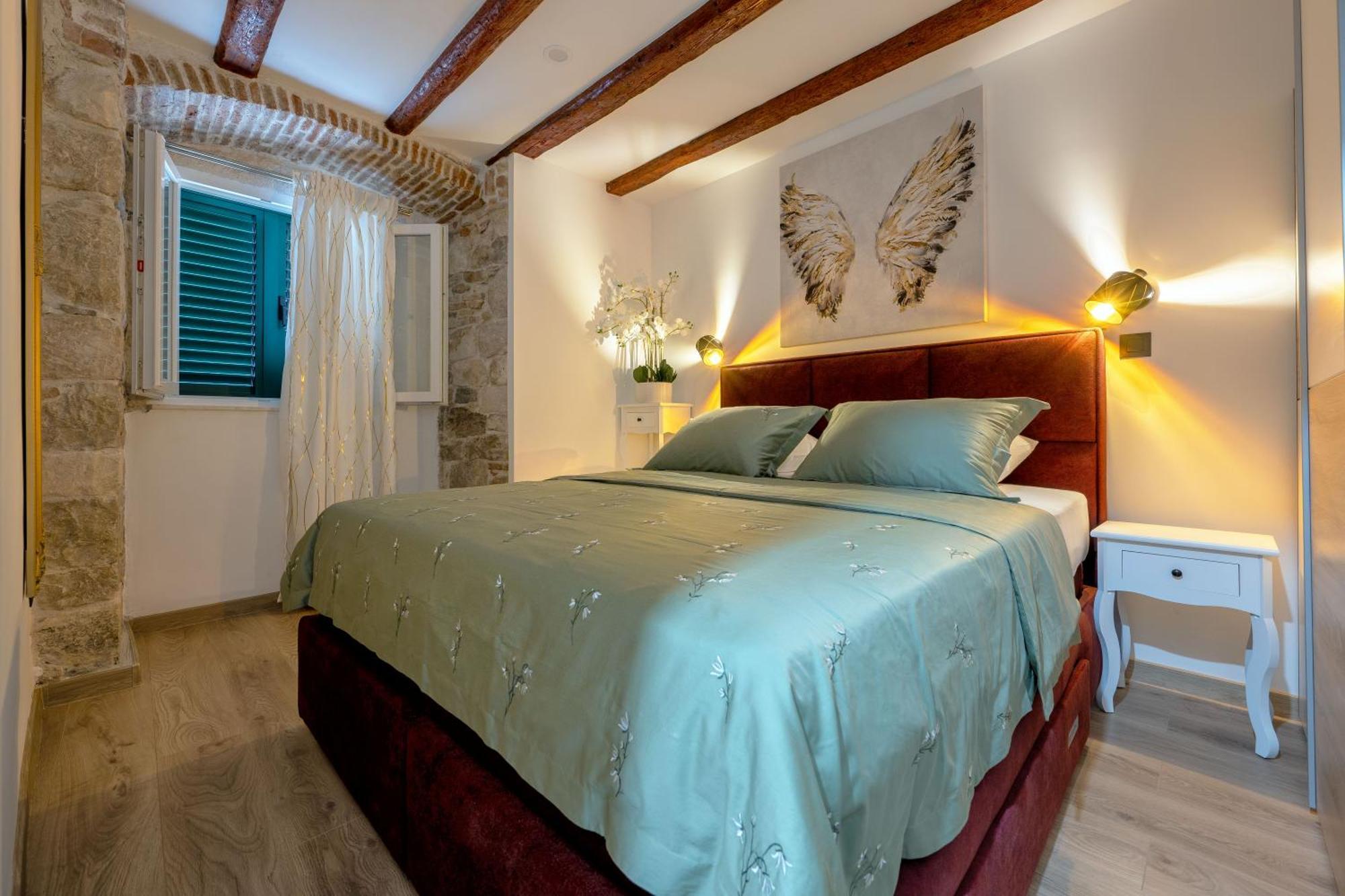 Bernard Deluxe Renovated Peaceful Old Town Gem Daire Split Dış mekan fotoğraf